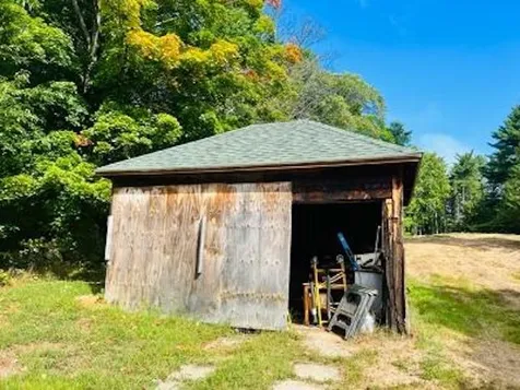 35 Auburn Road Hooksett NH 03106