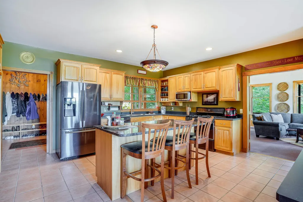 85 E Chocorua River Drive Tamworth NH 03817