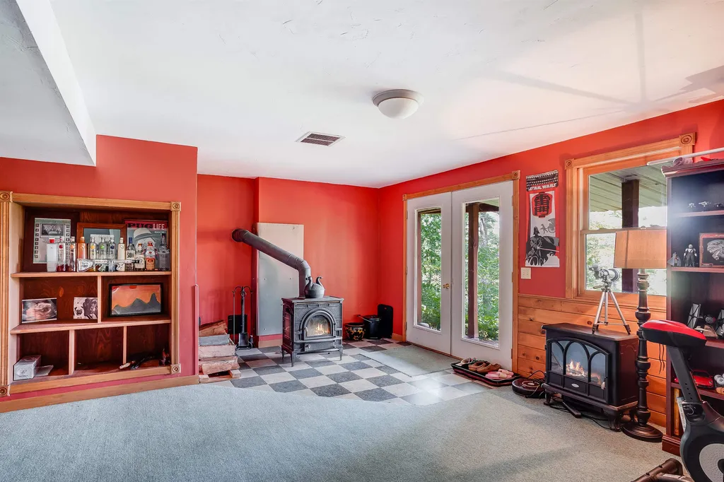 85 E Chocorua River Drive Tamworth NH 03817