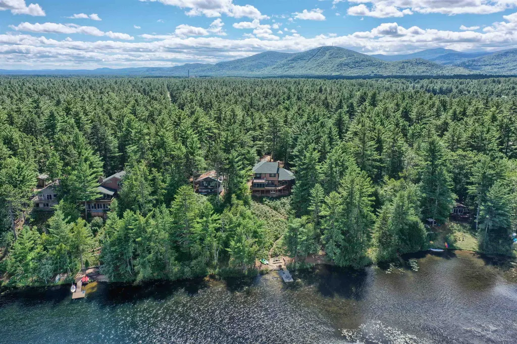 85 E Chocorua River Drive Tamworth NH 03817