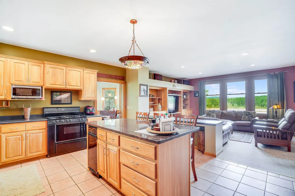 85 E Chocorua River Drive Tamworth NH 03817