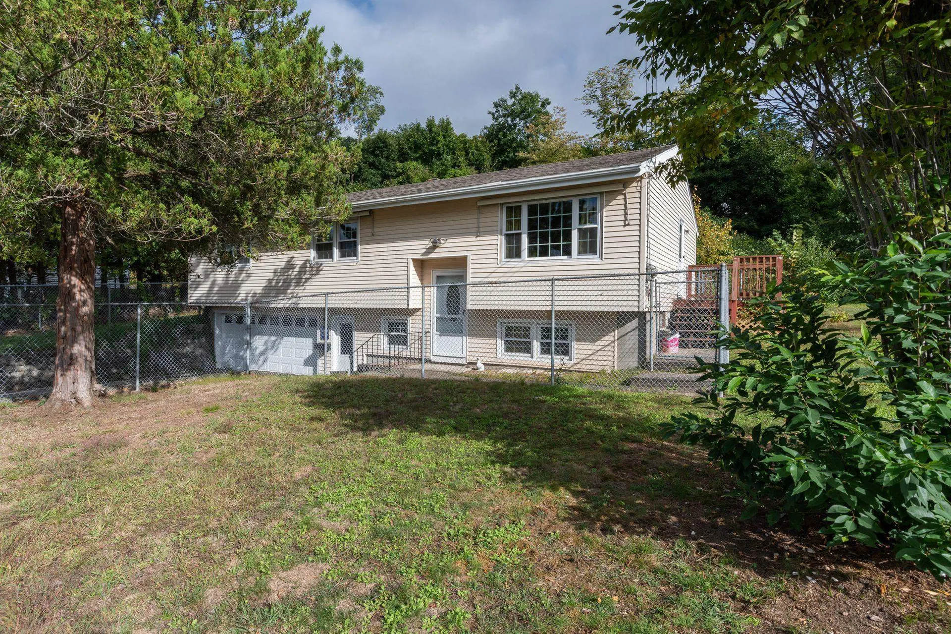 34 Raleigh Drive Nashua NH 03062