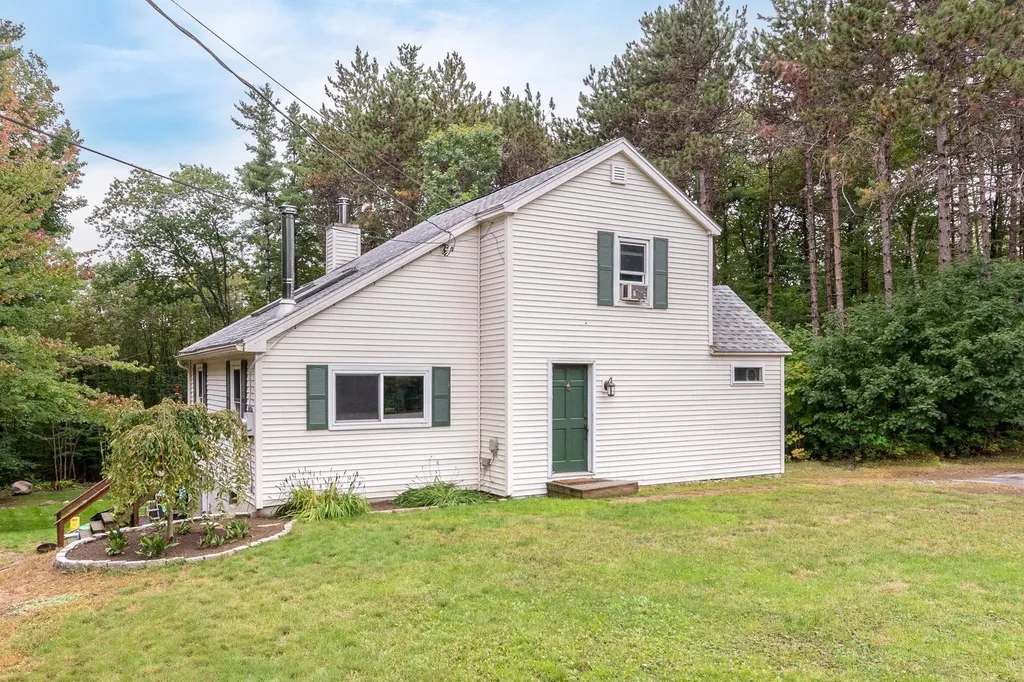 13 Pheasant Drive Middleton NH 03887