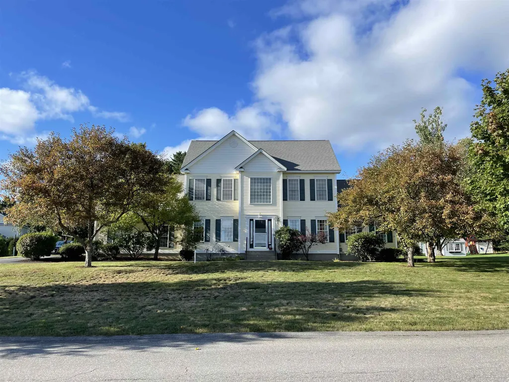 23 Greenfield Parkway Bedford NH 03110