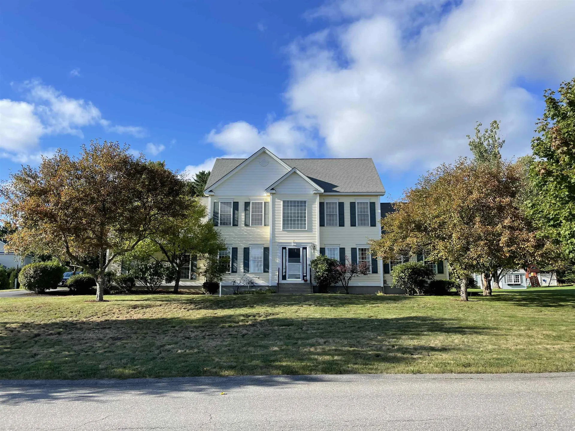 23 Greenfield Parkway Bedford NH 03110