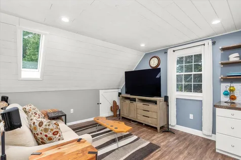 38 Sky View Drive Pelham NH 03076