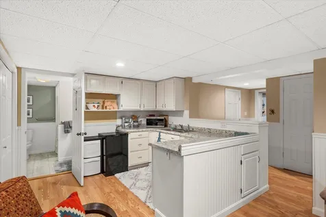 38 Sky View Drive Pelham NH 03076