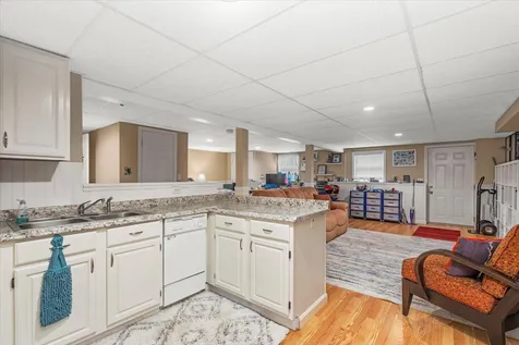 38 Sky View Drive Pelham NH 03076