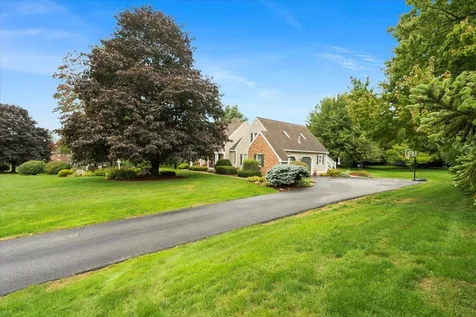 38 Sky View Drive Pelham NH 03076
