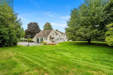 38 Sky View Drive Pelham NH 03076