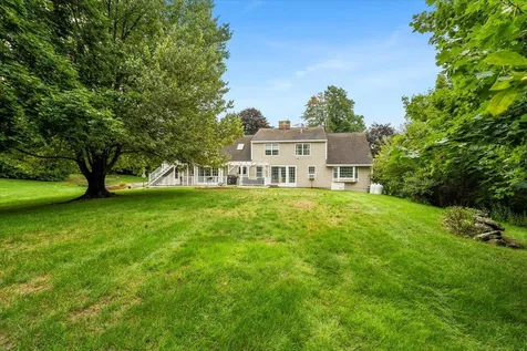 38 Sky View Drive Pelham NH 03076