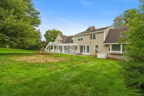 38 Sky View Drive Pelham NH 03076
