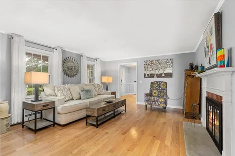 38 Sky View Drive Pelham NH 03076