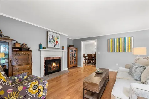 38 Sky View Drive Pelham NH 03076