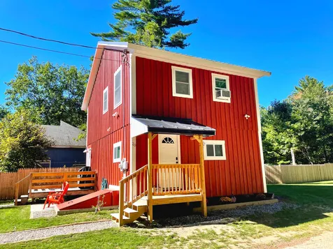 20 Elliott Lane Tamworth NH 03886