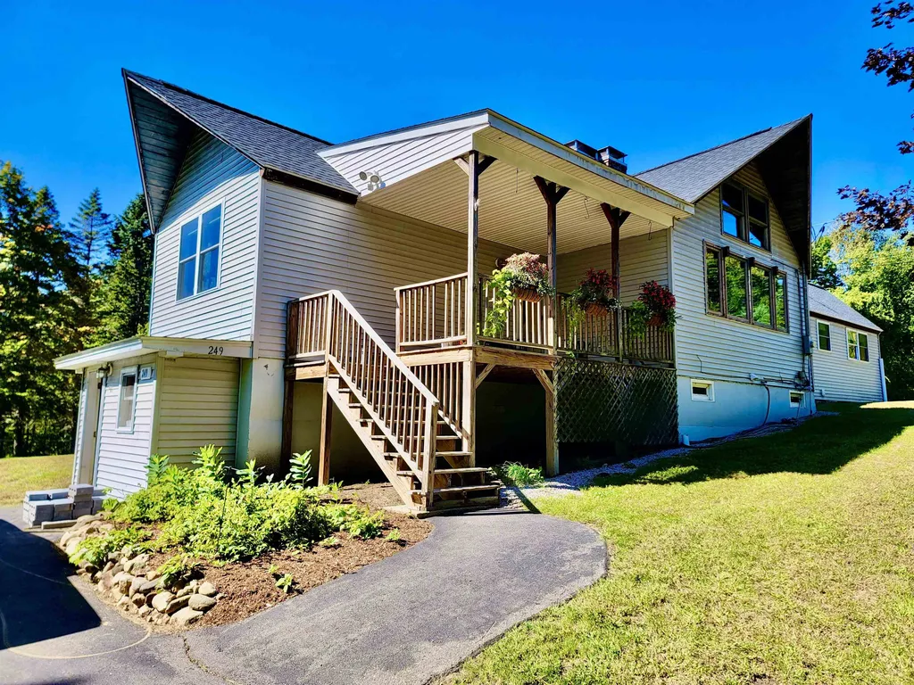 249 Tibbetts Hill Road Goffstown NH 03045