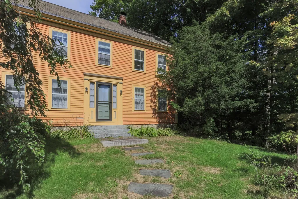 26 High Street New Boston NH 03070