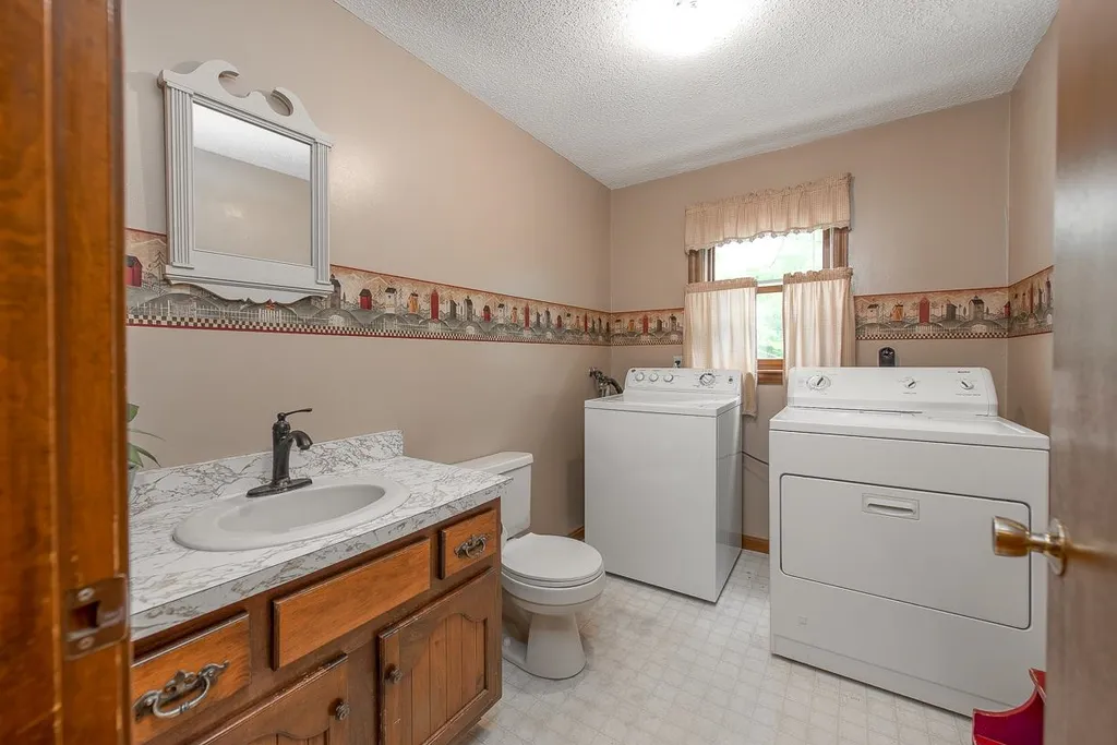 280 Maple Grove Lane Bristol NH 03222