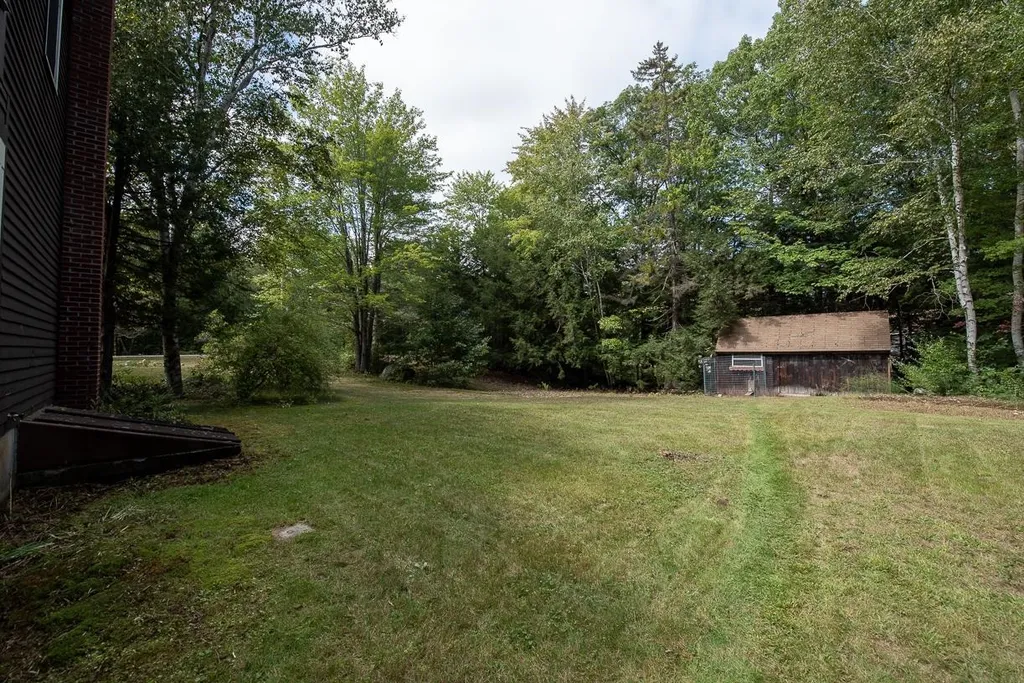 280 Maple Grove Lane Bristol NH 03222