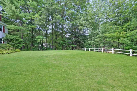 29 Harvest Drive Hooksett NH 03106