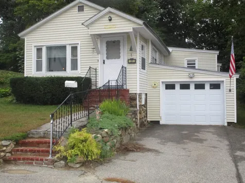 21 Carver Street Laconia NH 03246