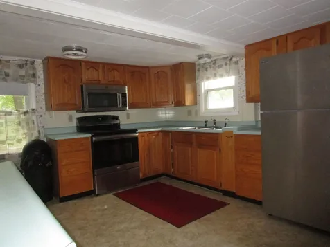 21 Carver Street Laconia NH 03246