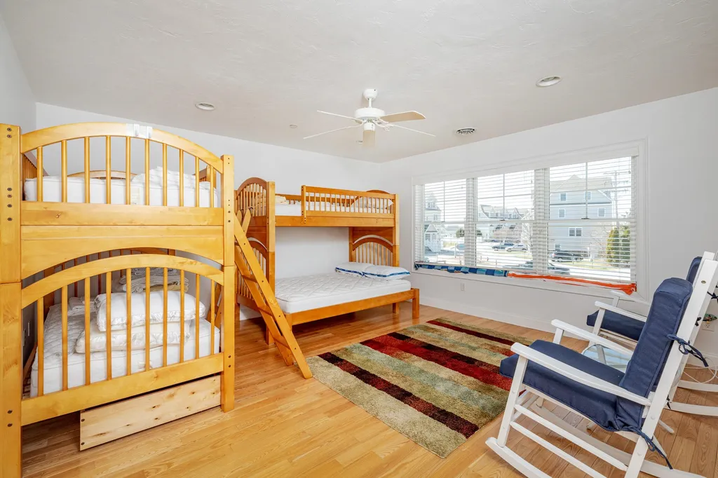 5-a Ocean Boulevard Hampton NH 03842