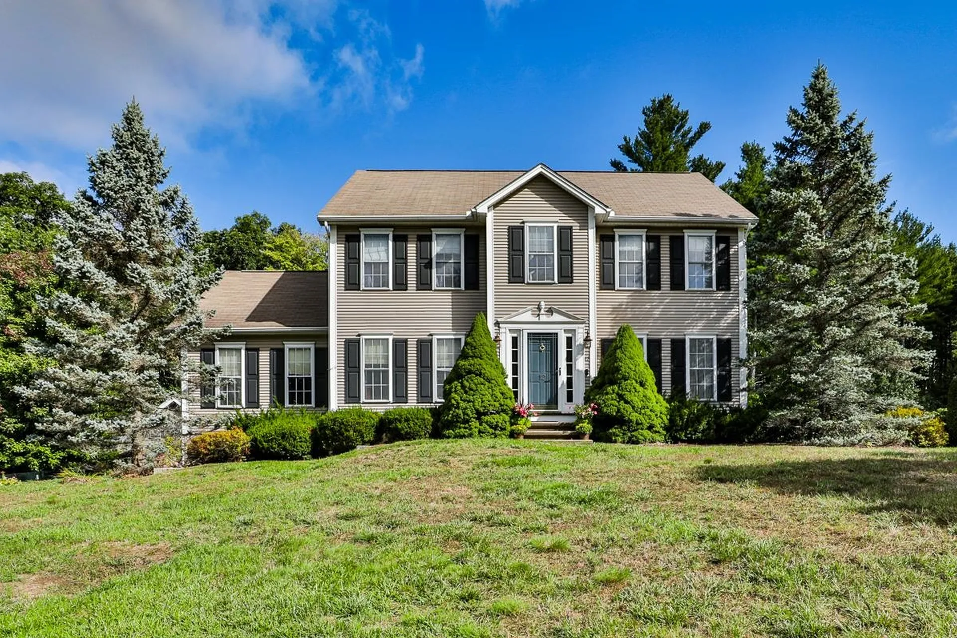 12 Dunbarton Drive Merrimack NH 03054