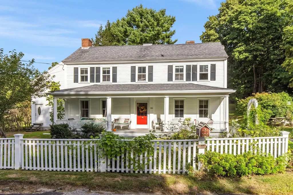 215 Post Road Greenland NH 03840
