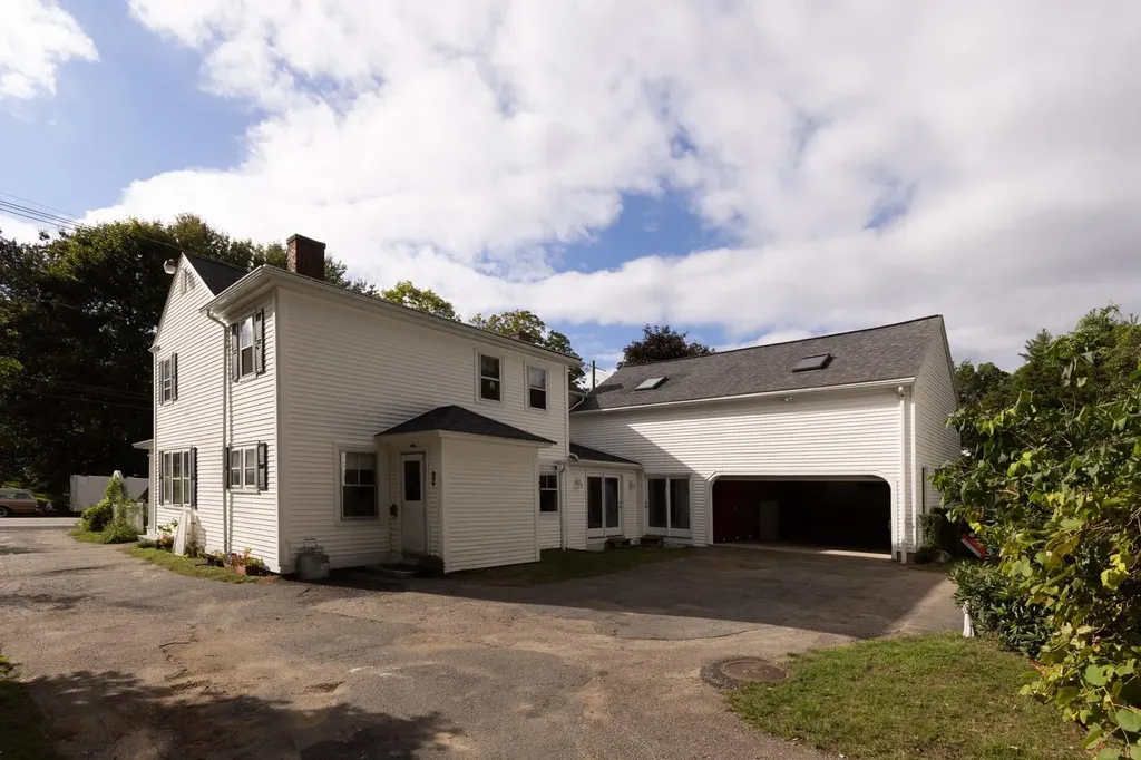 215 Post Road Greenland NH 03840