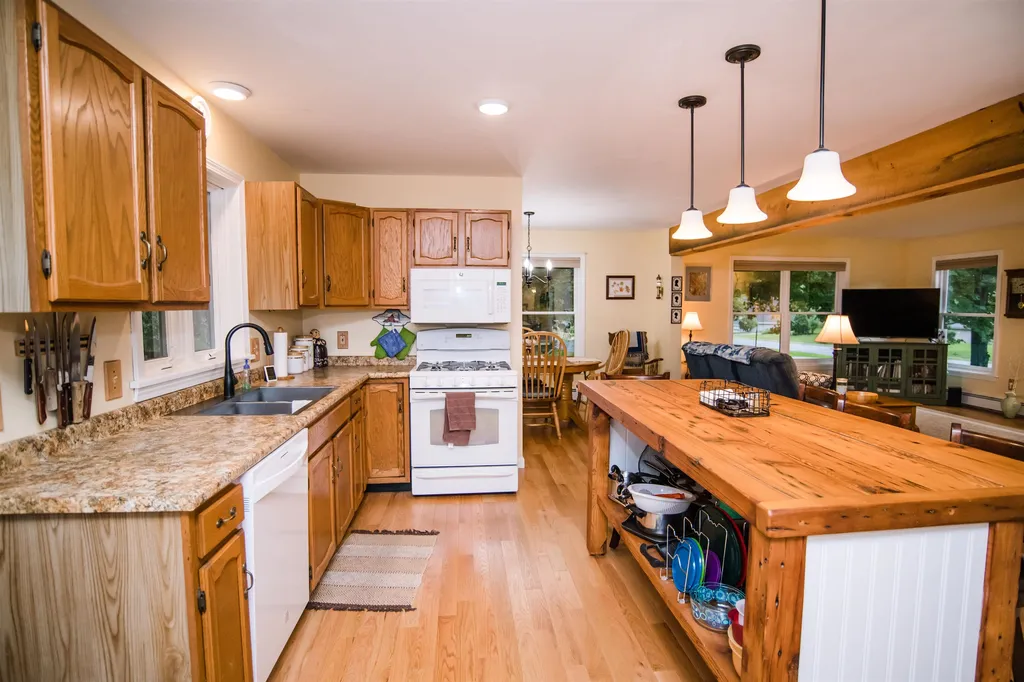 101 Maplewood Avenue Milton VT 05468