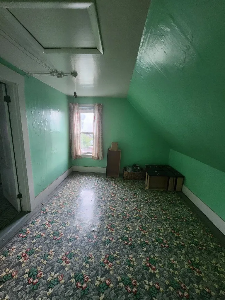 579 Burgess Street Berlin NH 03570