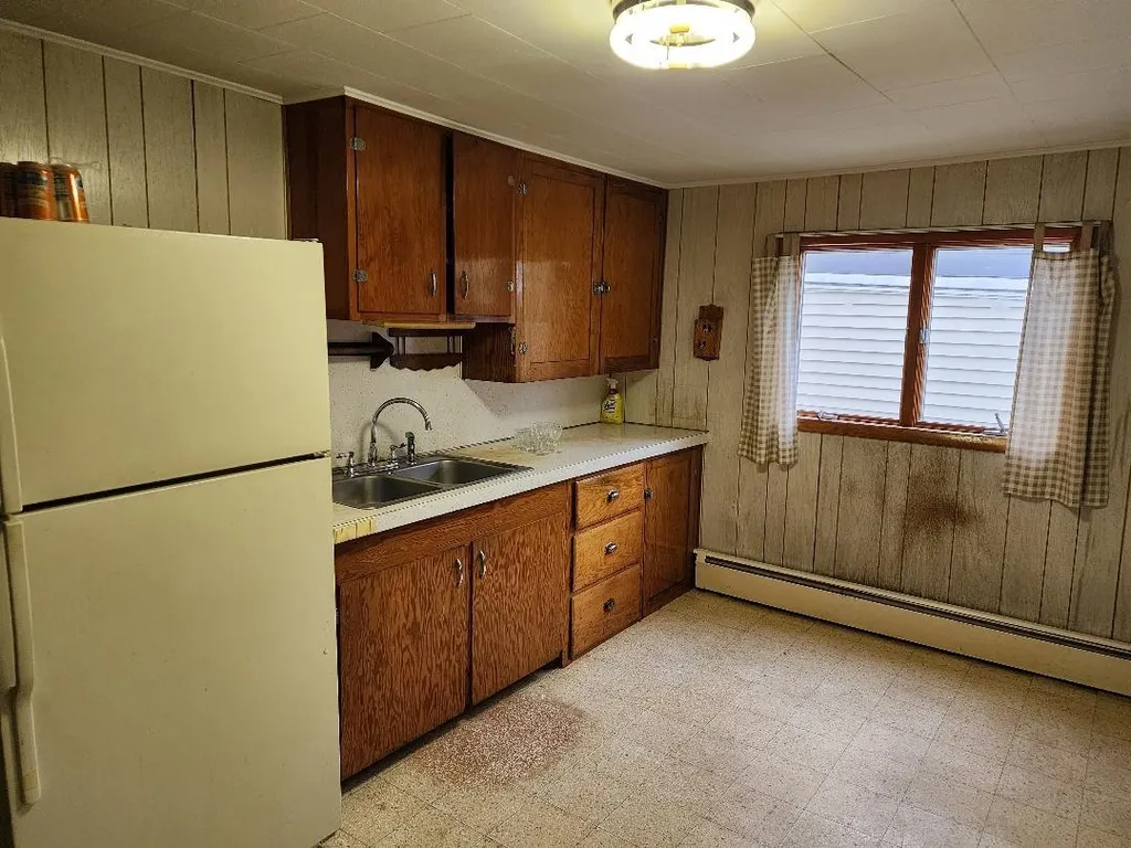 579 Burgess Street Berlin NH 03570