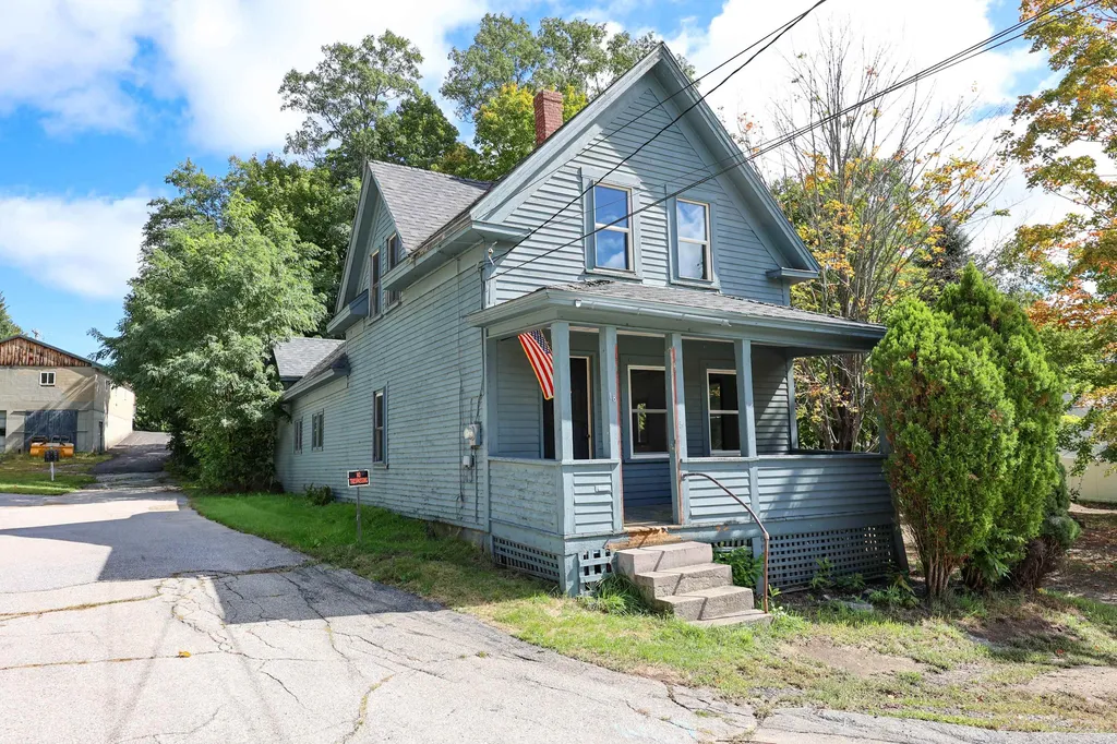 18 Turnpike Street Pembroke NH 03275
