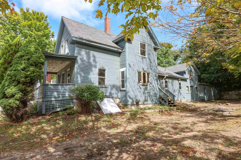 18 Turnpike Street Pembroke NH 03275