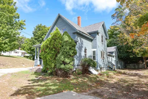18 Turnpike Street Pembroke NH 03275