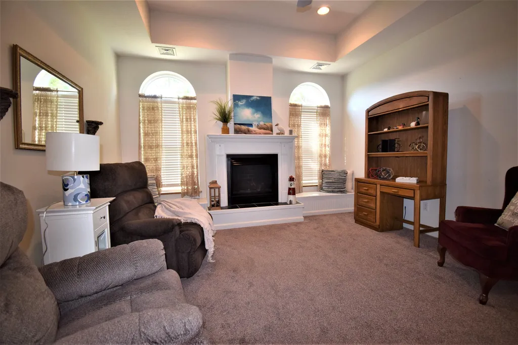 6 Lantern Lane Kingston NH 03848