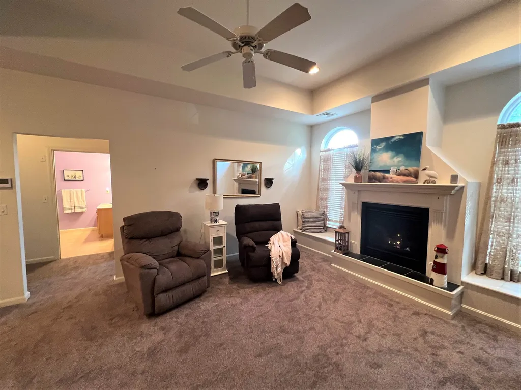 6 Lantern Lane Kingston NH 03848
