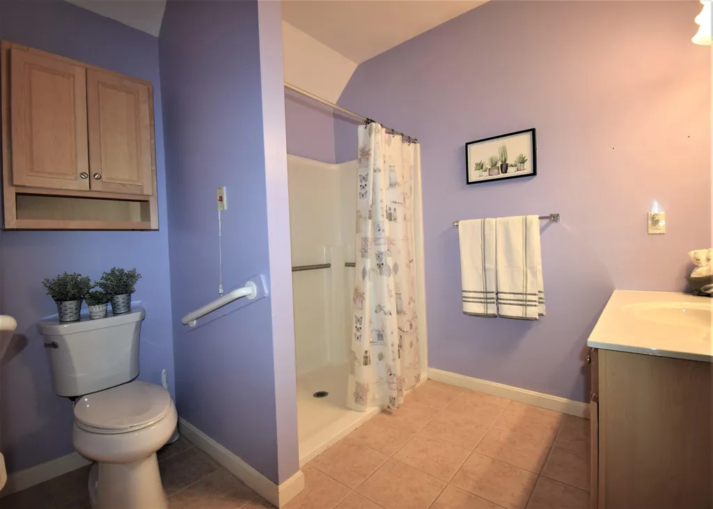 6 Lantern Lane Kingston NH 03848