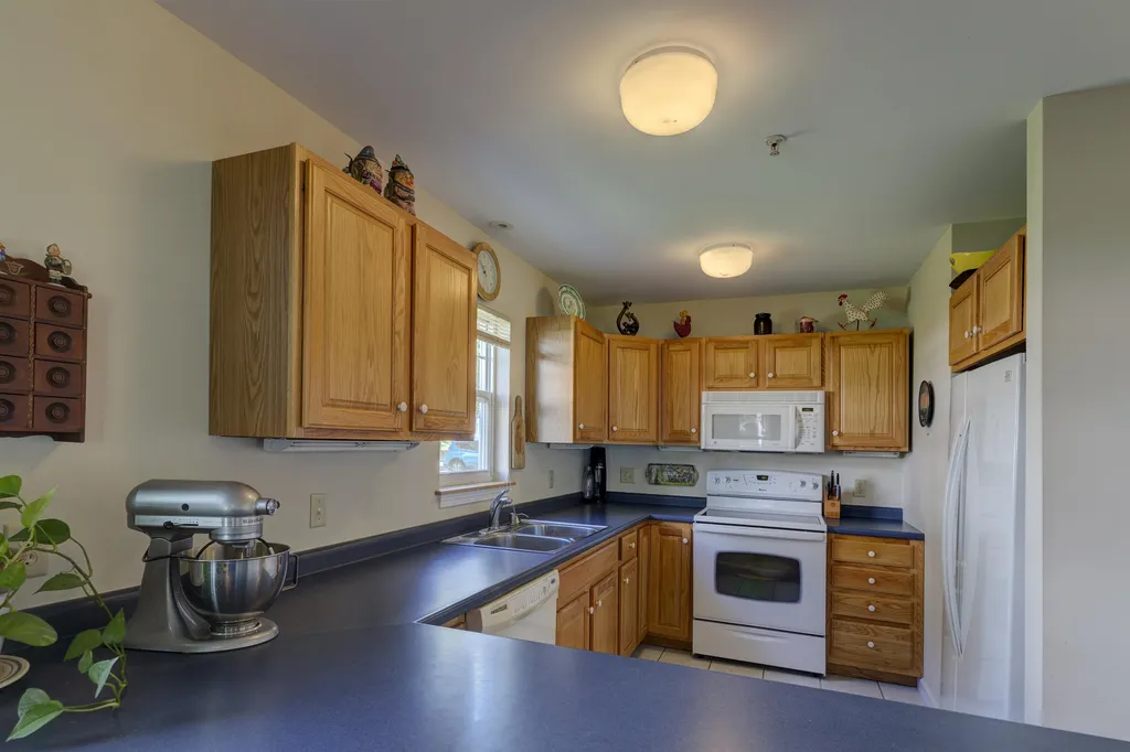 57 Lily Lane Lebanon NH 03784