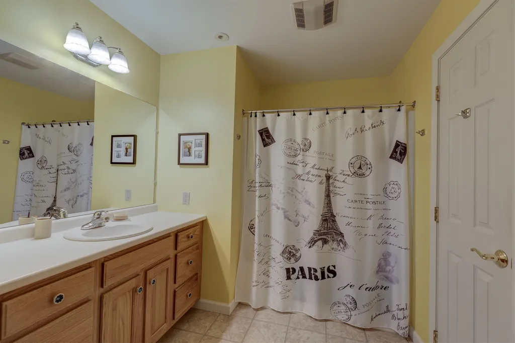 57 Lily Lane Lebanon NH 03784