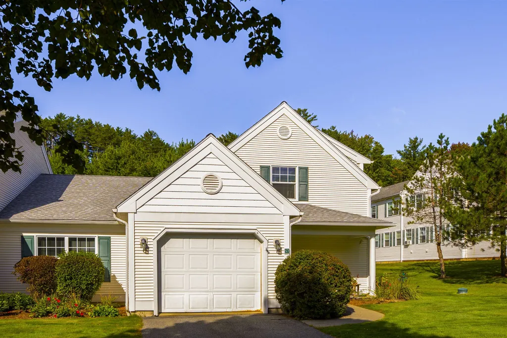 57 Lily Lane Lebanon NH 03784