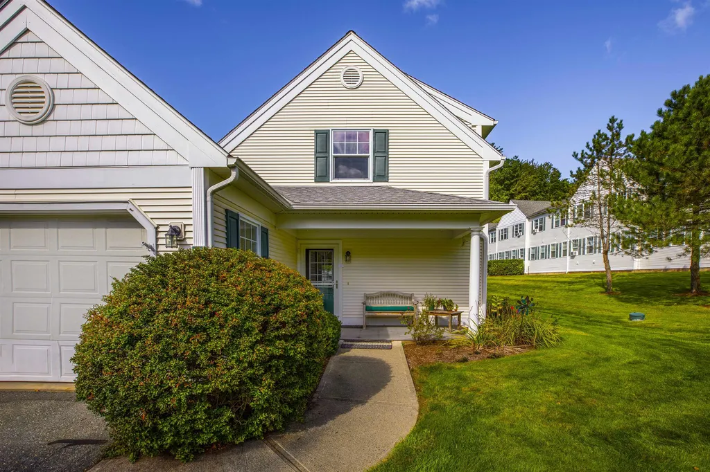 57 Lily Lane Lebanon NH 03784