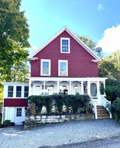 15 Jackson Street Hillsborough NH 03244