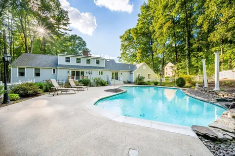 30 Katherine Way Plaistow NH 03865