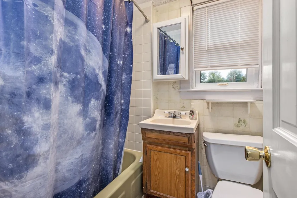 205 207 Raleigh Way Portsmouth NH 03801