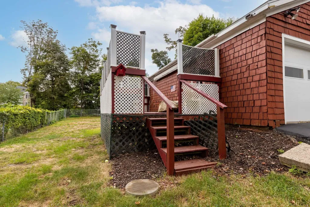 205 207 Raleigh Way Portsmouth NH 03801