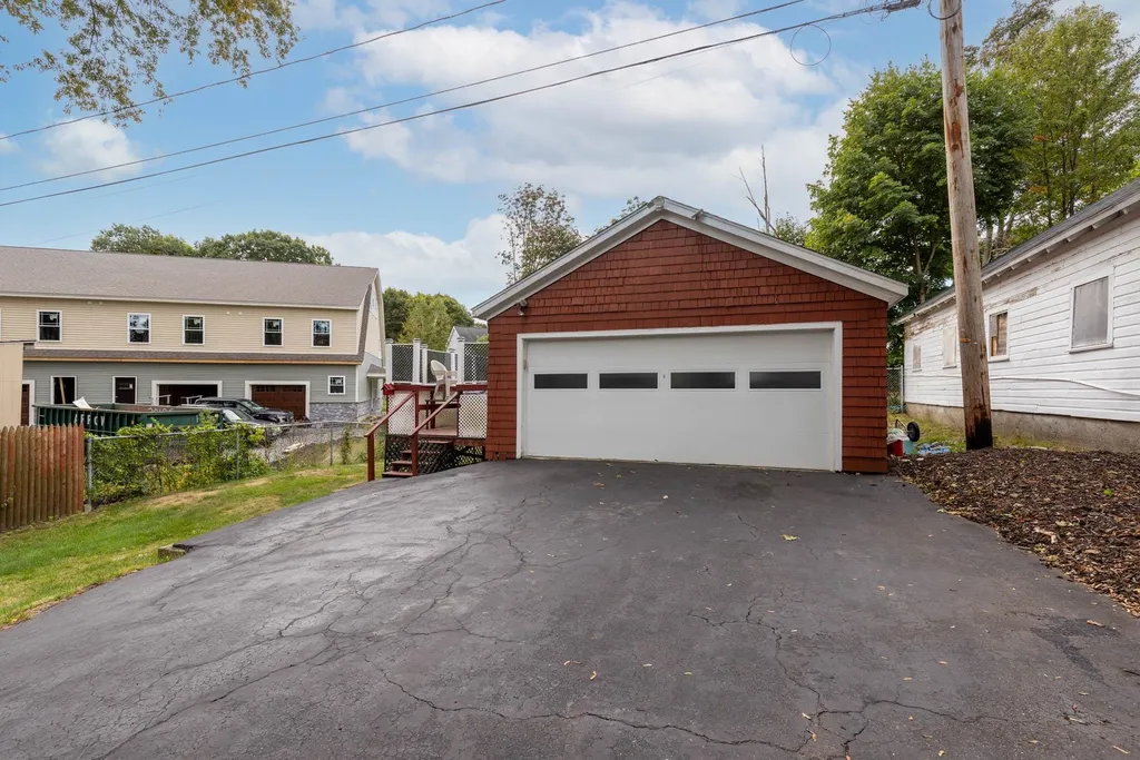 205 207 Raleigh Way Portsmouth NH 03801