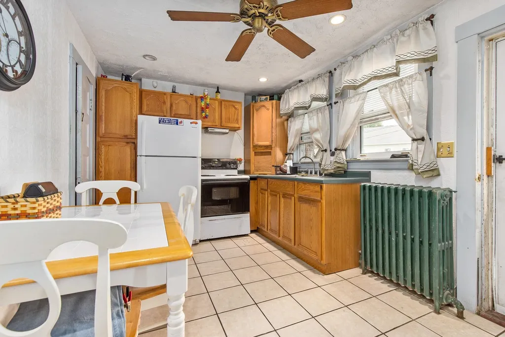 205 207 Raleigh Way Portsmouth NH 03801