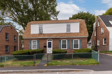 205 207 Raleigh Way Portsmouth NH 03801